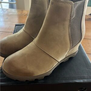 Sorel Joan of Arctic Wedge II Chelsea Boots